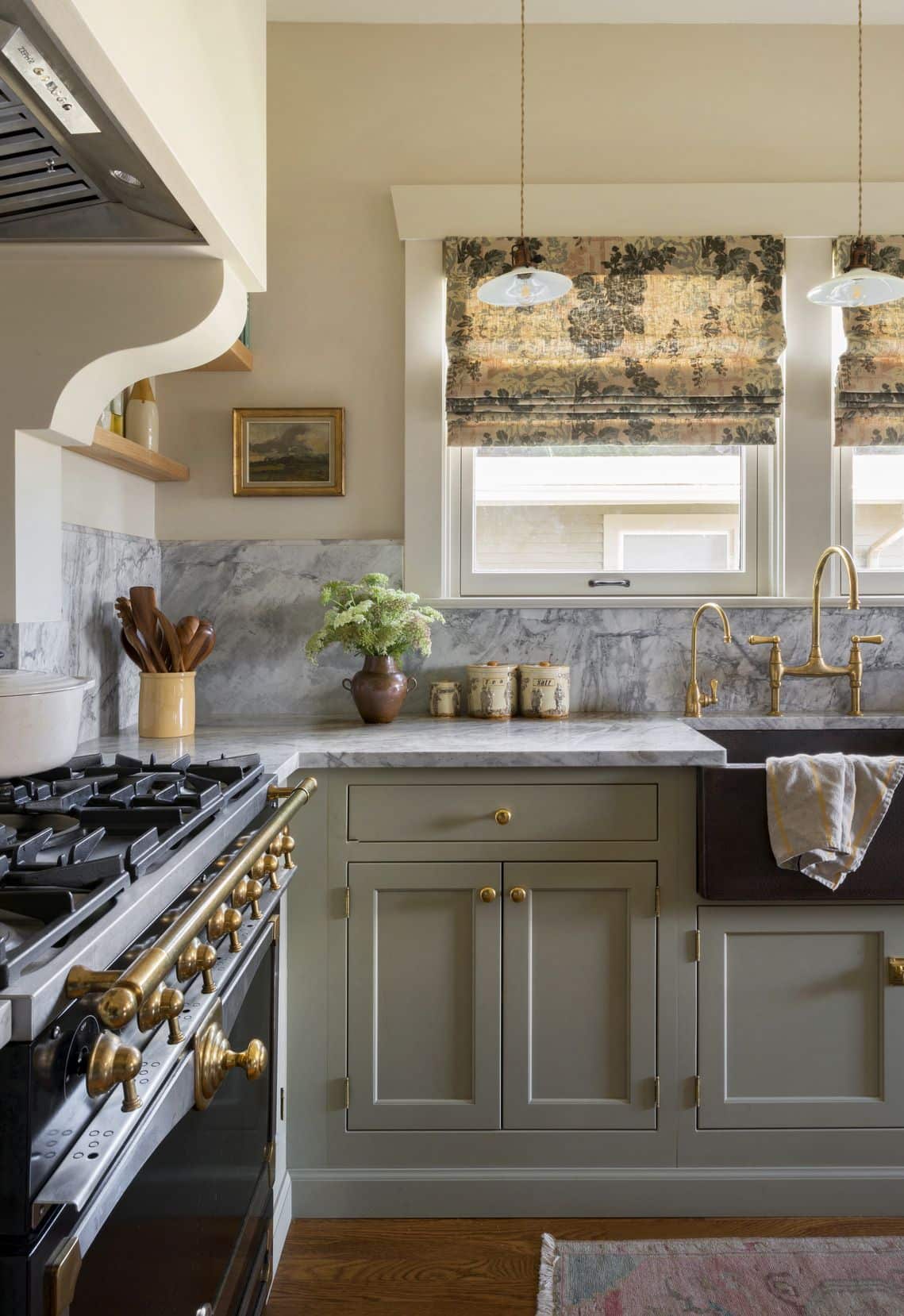 Redo Cabinets in Kitchen